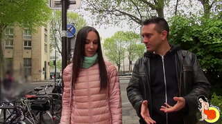 Lilu Moon sodomized zu den beschten Wee