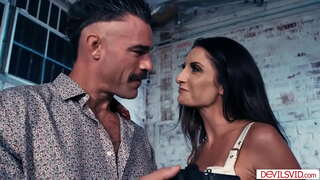 Dude burit fucking na wifes busty brunette best babaturan