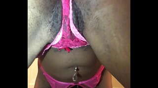 Nellycantsay twerking आपके चेहरे के करीब