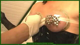 ���િંટ્ડી સાથે ચિત્ર પિન અને સાથે રમવા pee હોલ