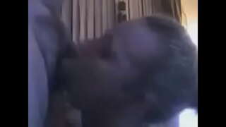 Horny ໓໐&#039;ປີອາຍຸຜິວເນື້ອດູດແລະ deepthroats.