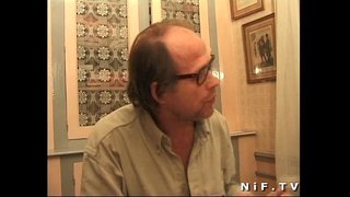 Fraingis blonde babe fucked agus jizzed air a h-boobs