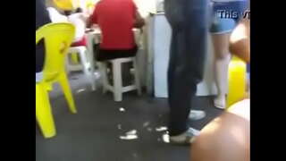 Karım Barda gösteriş yapıyor