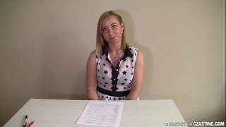 Czasting-Curvy MILF ยิ่งแย่หนัก