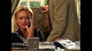 GL-Дельфіна-це-бос-Лулу