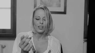 Mia-Piedra-01-SmokeAgony