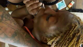 Deepthroat προχειρότητα κεφάλι από έβενο με χοντρές