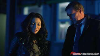 لندن شوالیه یک از قهرمانان و خائنانی فیلم سریال