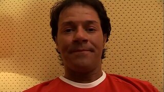 Penisul meu nu poate rezista la farmecul irezistibil de o matura! Vol. 3