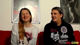 Кечкенә сиськастая алман бабуля ала катгый трах