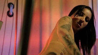 Ни эшләү күнекмәләрен personal trainer ышандыра йылы Catra