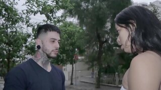 50 бар - урамда брюнетка шлюха өсөн аҡса трахать