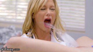 Teen, All Over ცხელი &amp;amp; Busty ექიმი