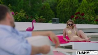 TUSHY Sexy Eyla ka parë anal përvojë me sheqer babi