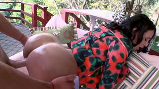 BANGBROS - коллекция ак кыздар менен шикарными задницами, анын ичинде Остина Тейлора, Аникку Олбрайт, Эшли Файрс жана башка