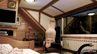 ���ैमरा, चमेली रूज और एक वेश्या के रूप में के लिए अंदर तक मुखमैथुन आमंत्रित किया है और के लिए भुगतान किया